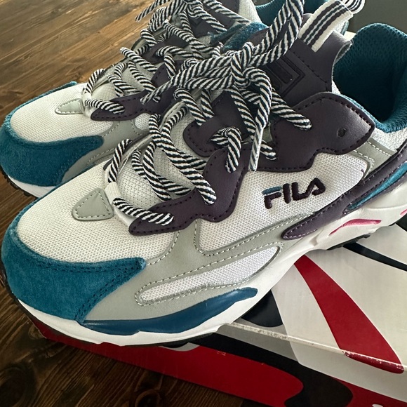 FILA Ray Tracer Sneakers - Picture 6 of 8